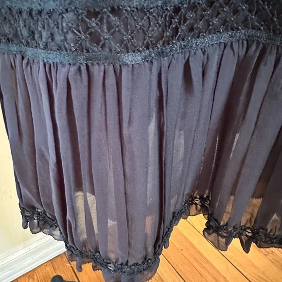 Louis Vuitton stunning black sequined & lace tank dress Size 40 (US size 8) - Picture 5 of 9